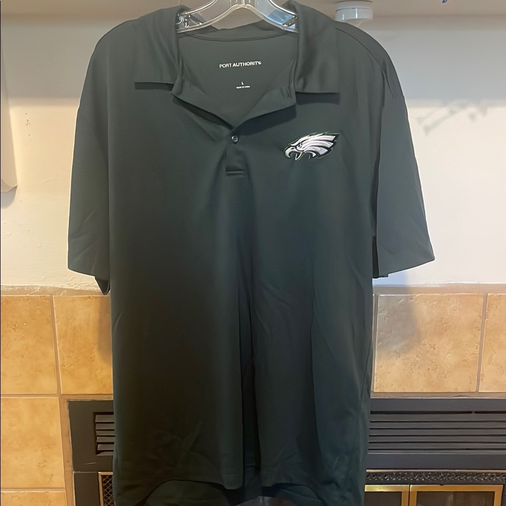 🟢 NFL Eagles Men’s Polo Shirt (size L)